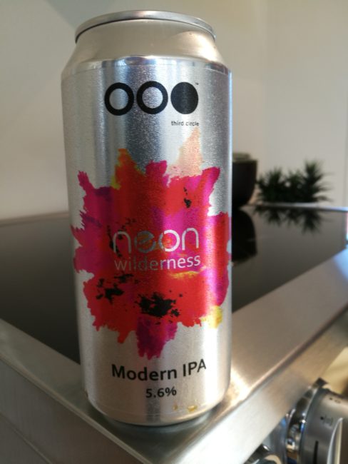 Läs mer om artikeln Neon Wilderness modern IPA betyg 7.5