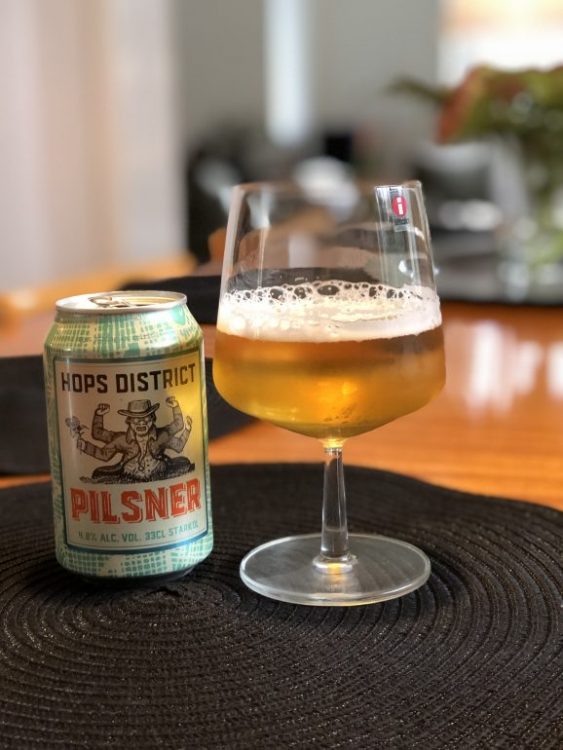 Läs mer om artikeln Hops District Pilsner 4.8%