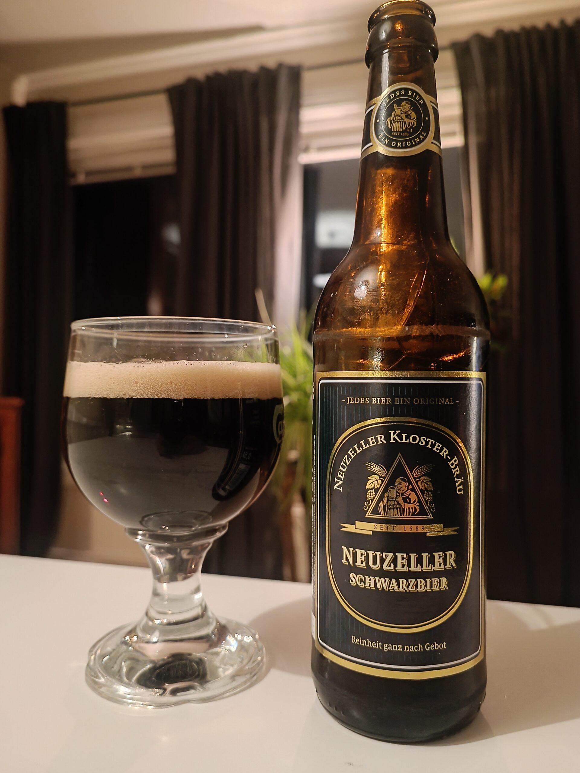 Du visar för närvarande Neuzeller schwarzbier