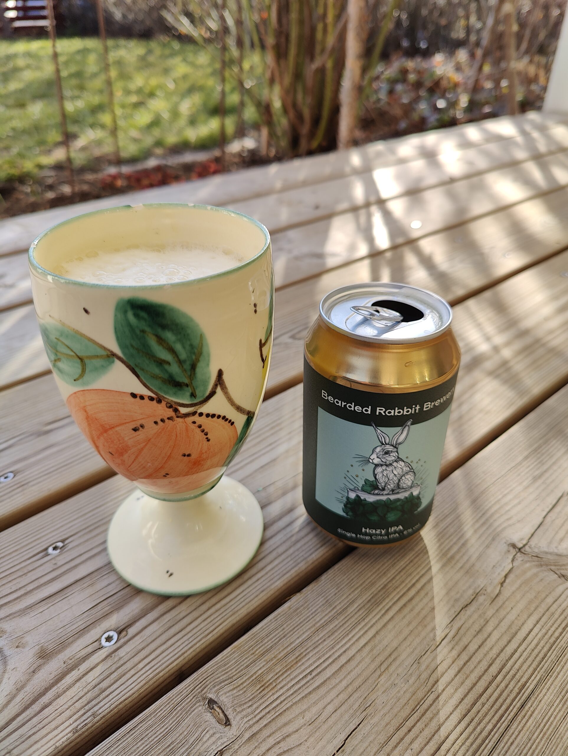 Du visar för närvarande Bearded Rabbit Hazy IPA