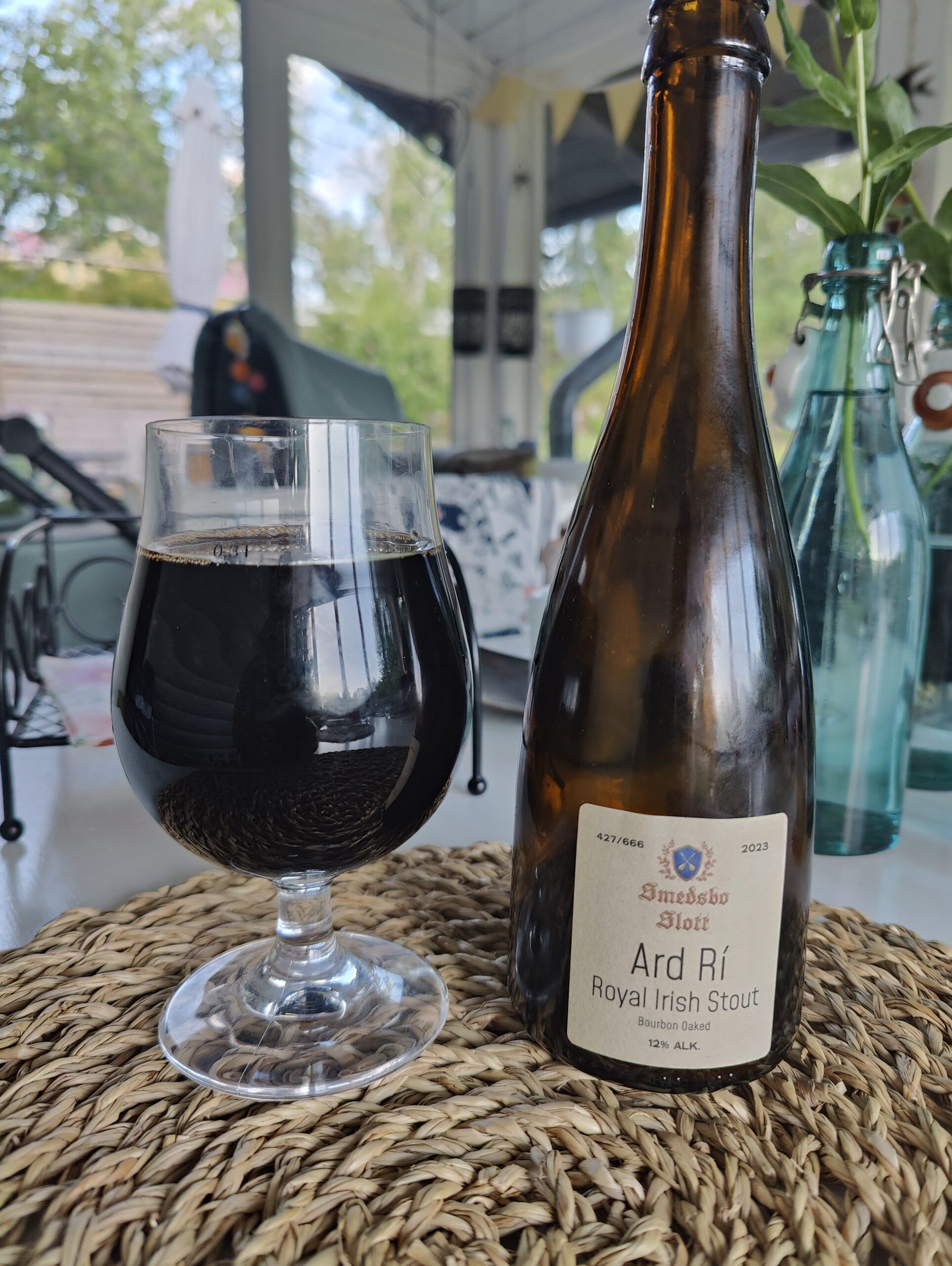 Du visar för närvarande Smedsbo Slott Ard Rí Royal Irish Stout Bourbon Oaked, 2023