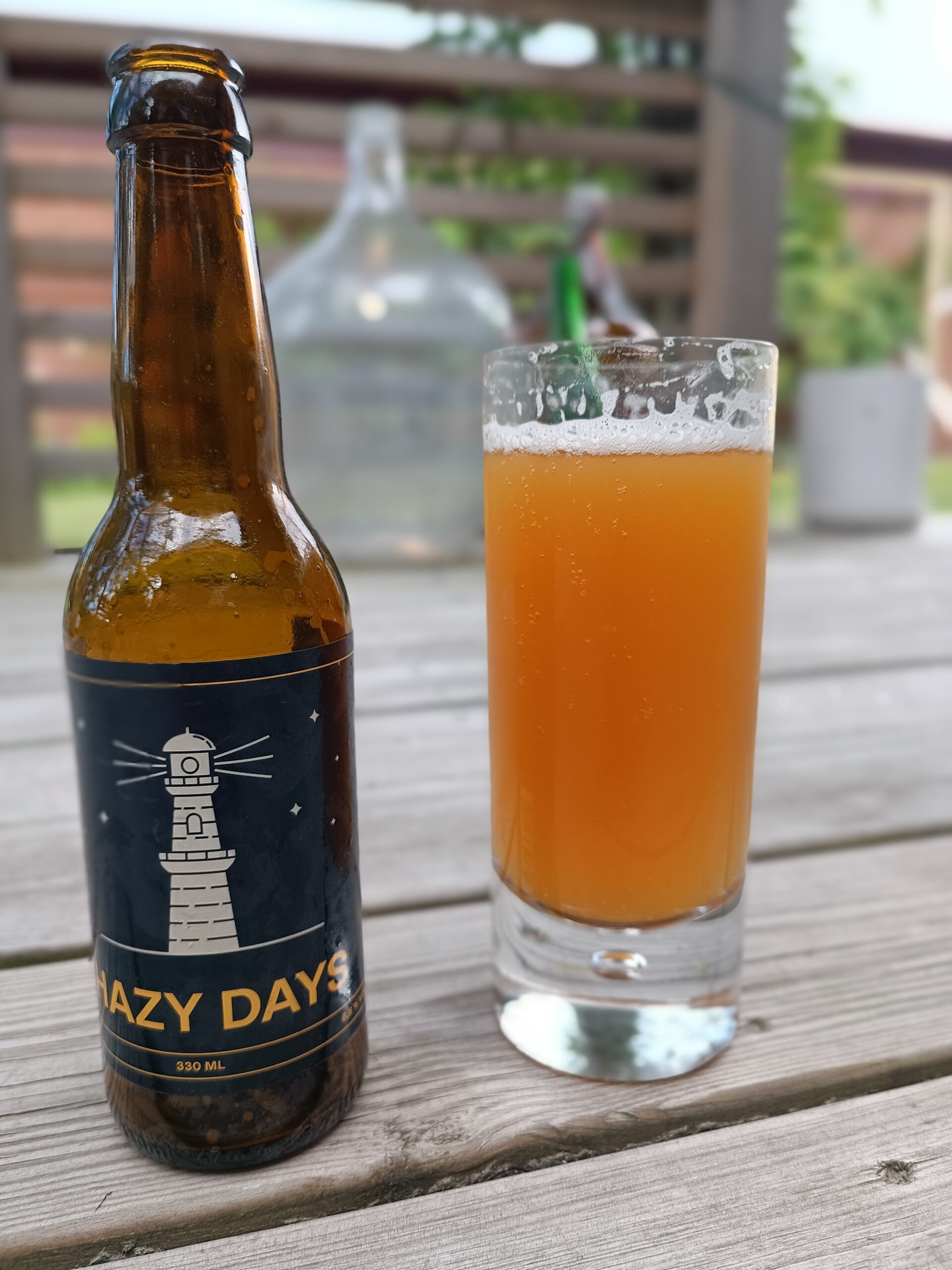 Du visar för närvarande Hazy days