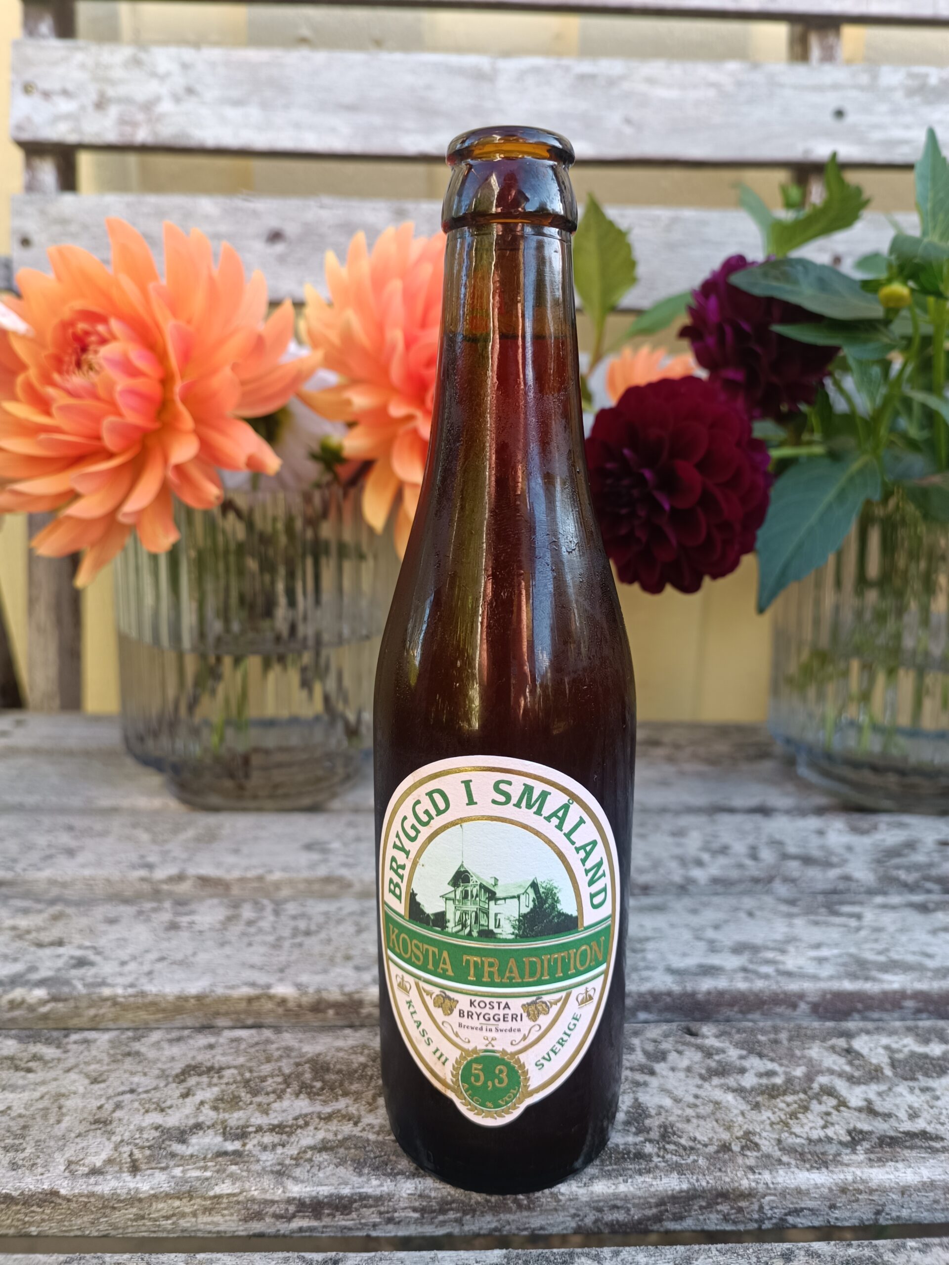 Du visar för närvarande Kosta tradition