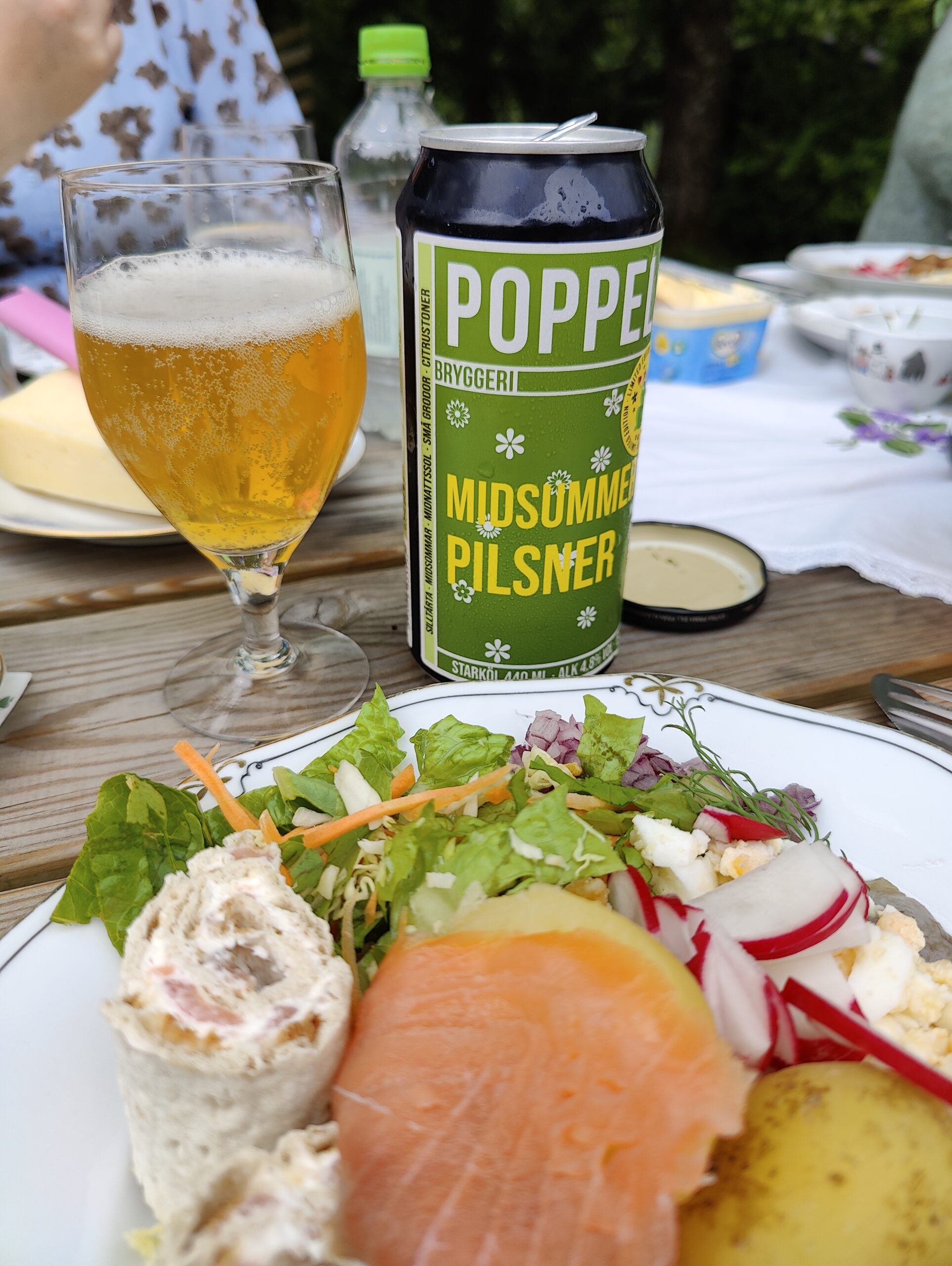 Läs mer om artikeln Poppels Bryggeri Midsummer Pilsner