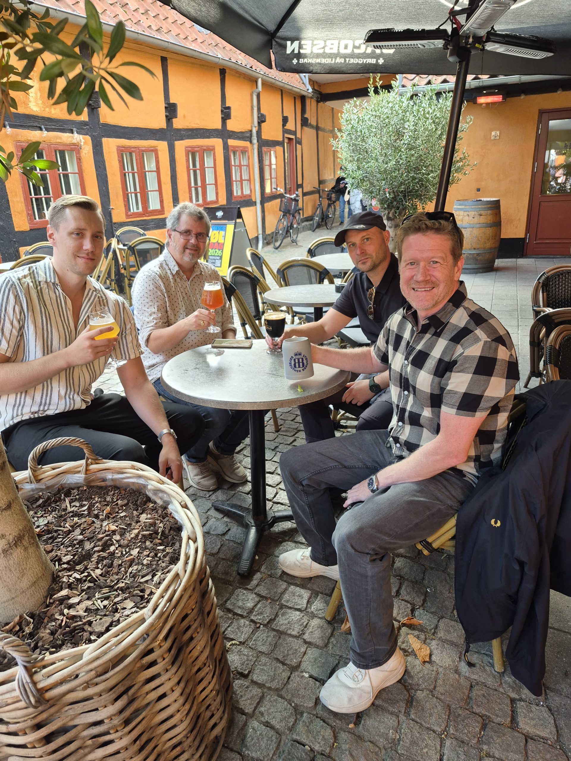 Du visar för närvarande Hugo’s kaelder